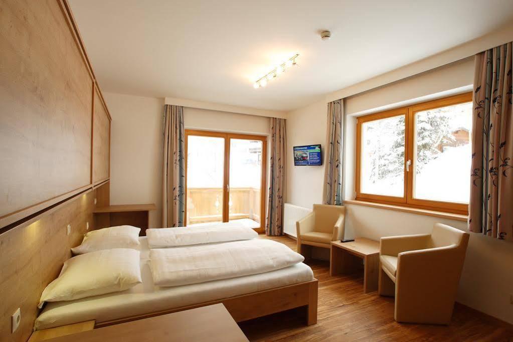 Familien & Wohlfuhlhotel Johanneshof Зальбах-Гінтерглемм Екстер'єр фото